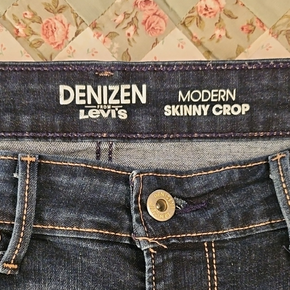 Levi Denizen Modern Skinny Crop Jeans - Dark Blue - Picture 3 of 8